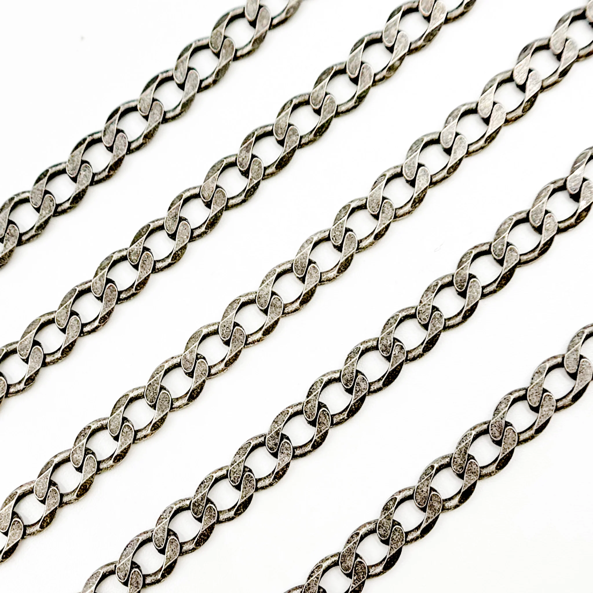 X14OX. Oxidized Sterling SilverCurb Chain - Image 2
