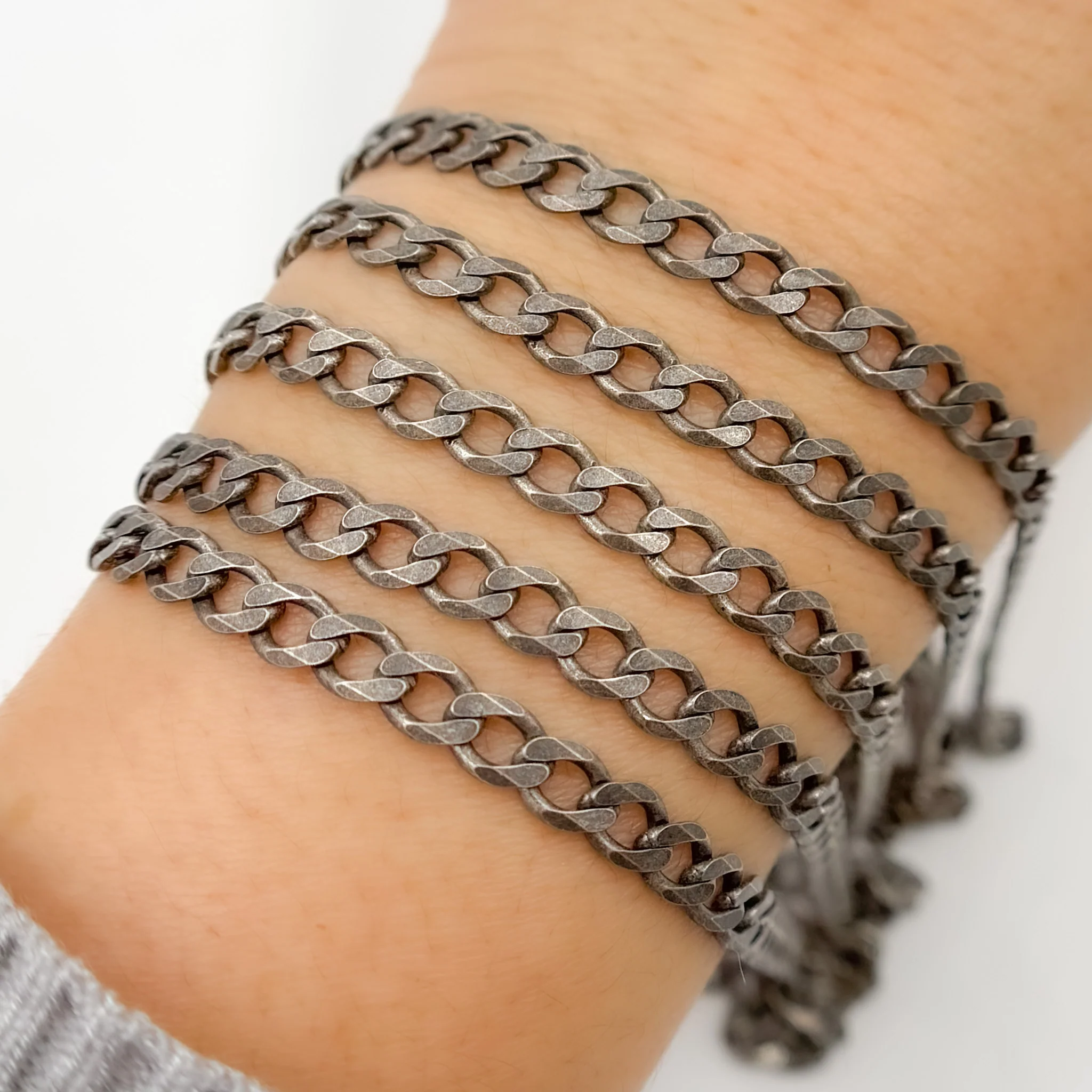 X14OX. Oxidized Sterling SilverCurb Chain - Image 3