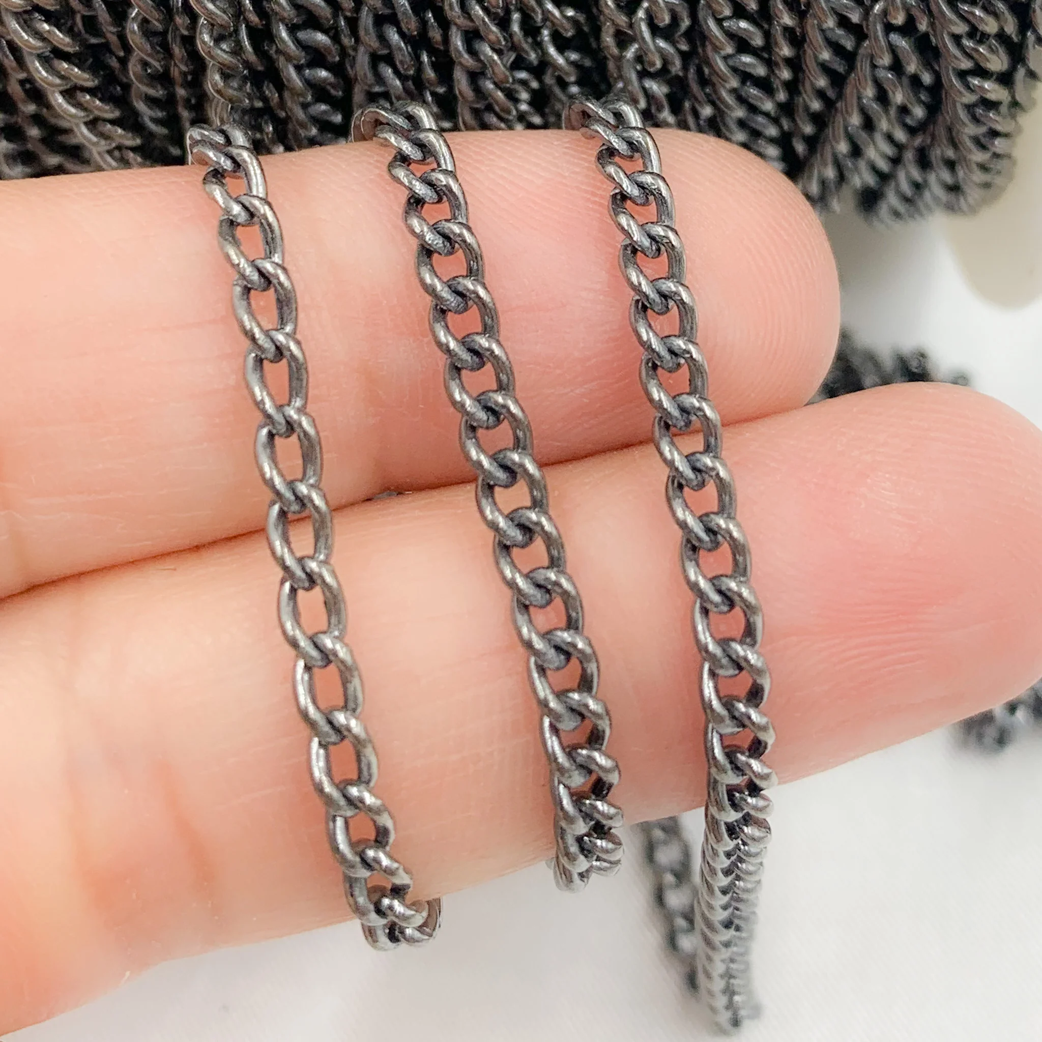 Y1OX. Oxidized Sterling Silver Curb Chain - Image 2
