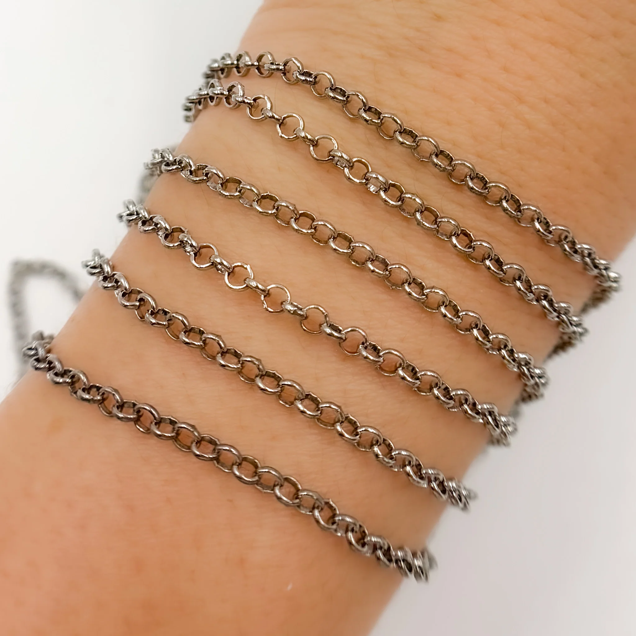 V116OX.Oxidized Sterling Silver Rolo Chain - Image 2