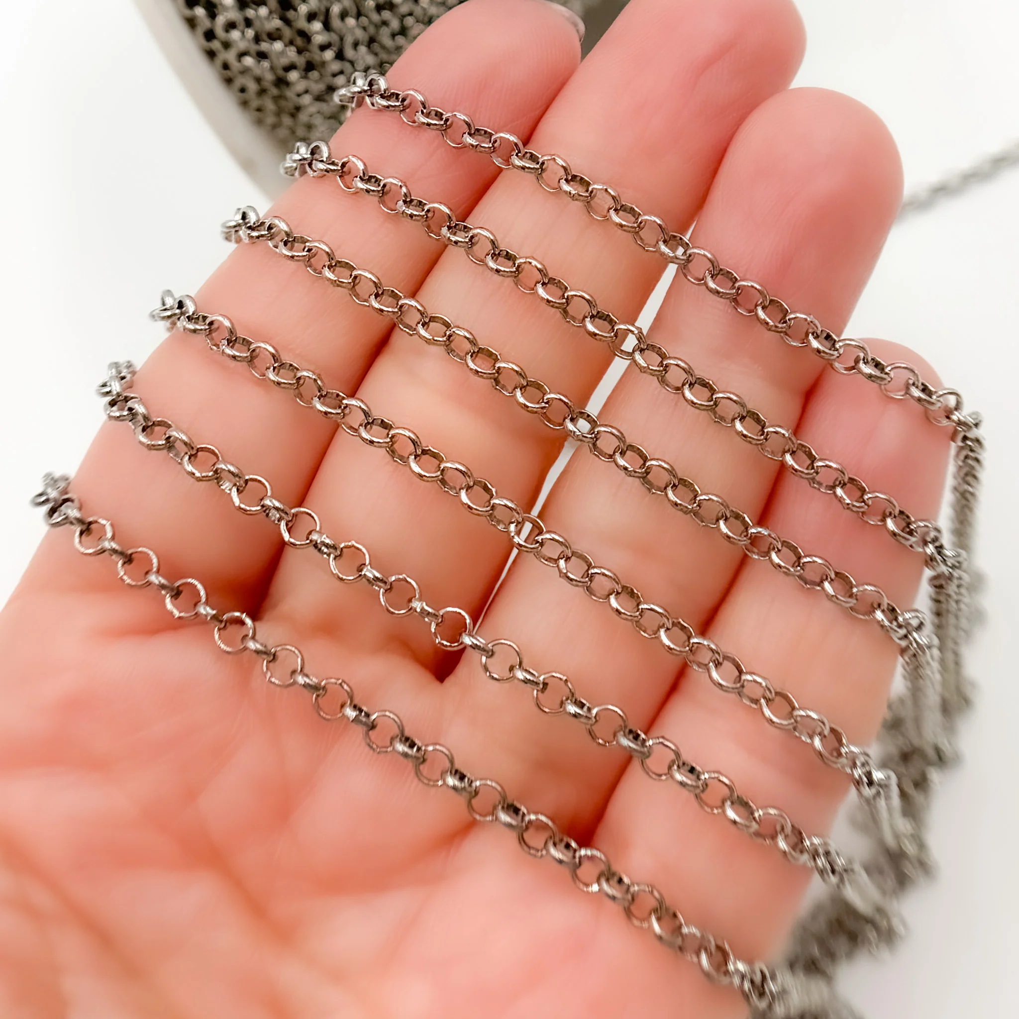 V116OX.Oxidized Sterling Silver Rolo Chain - Image 4