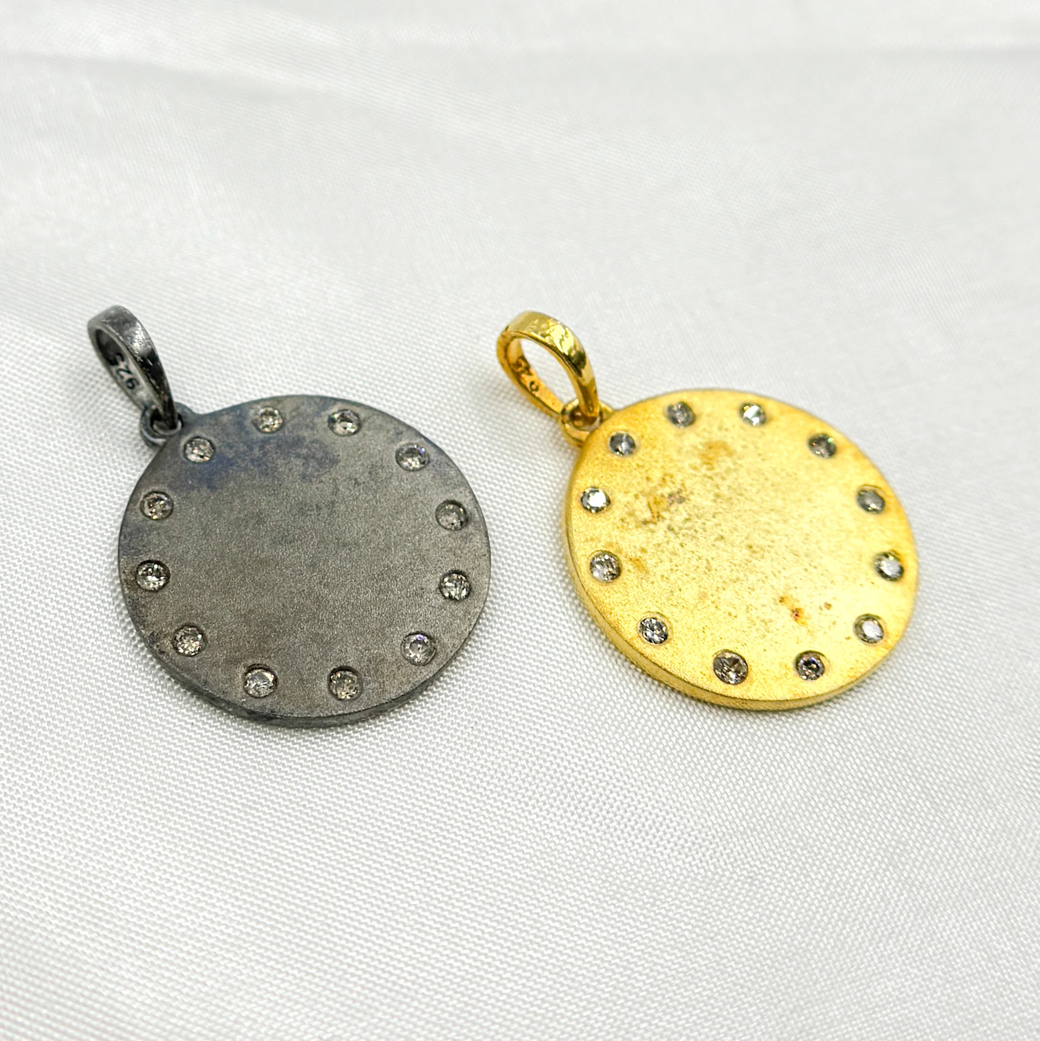 DP806. Diamond Sterling Silver Round Pendant - Image 5