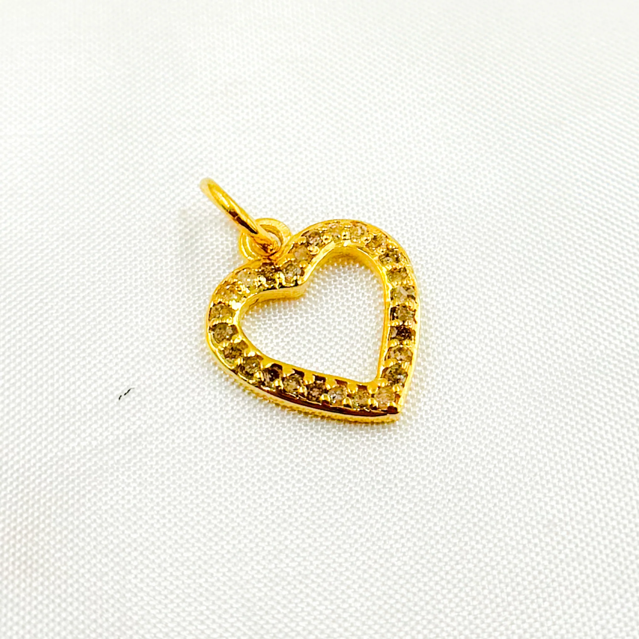 DC877. Diamond Sterling Silver Heart Charm - Image 9