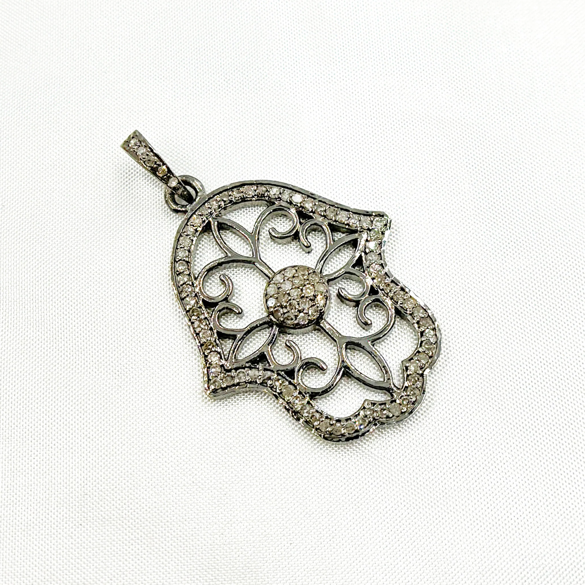DP295. Diamond & Sterling Silver Hamsa Pendant - Image 4