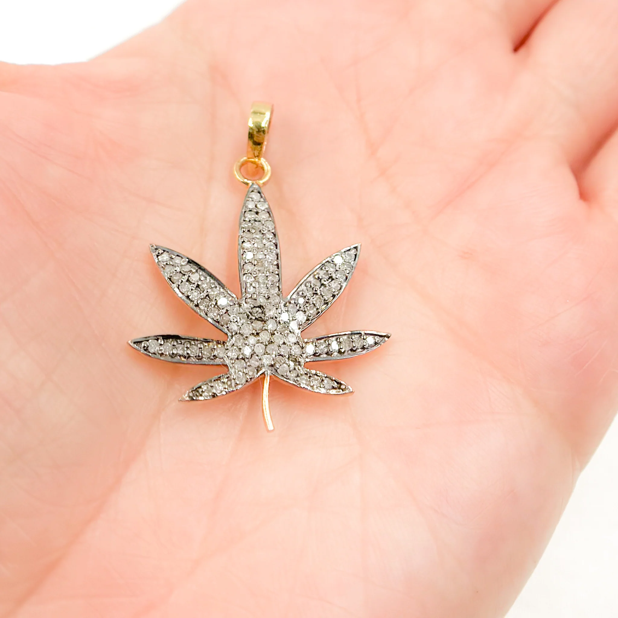 DP089. Diamond Sterling Silver Leaf Pendant - Image 5
