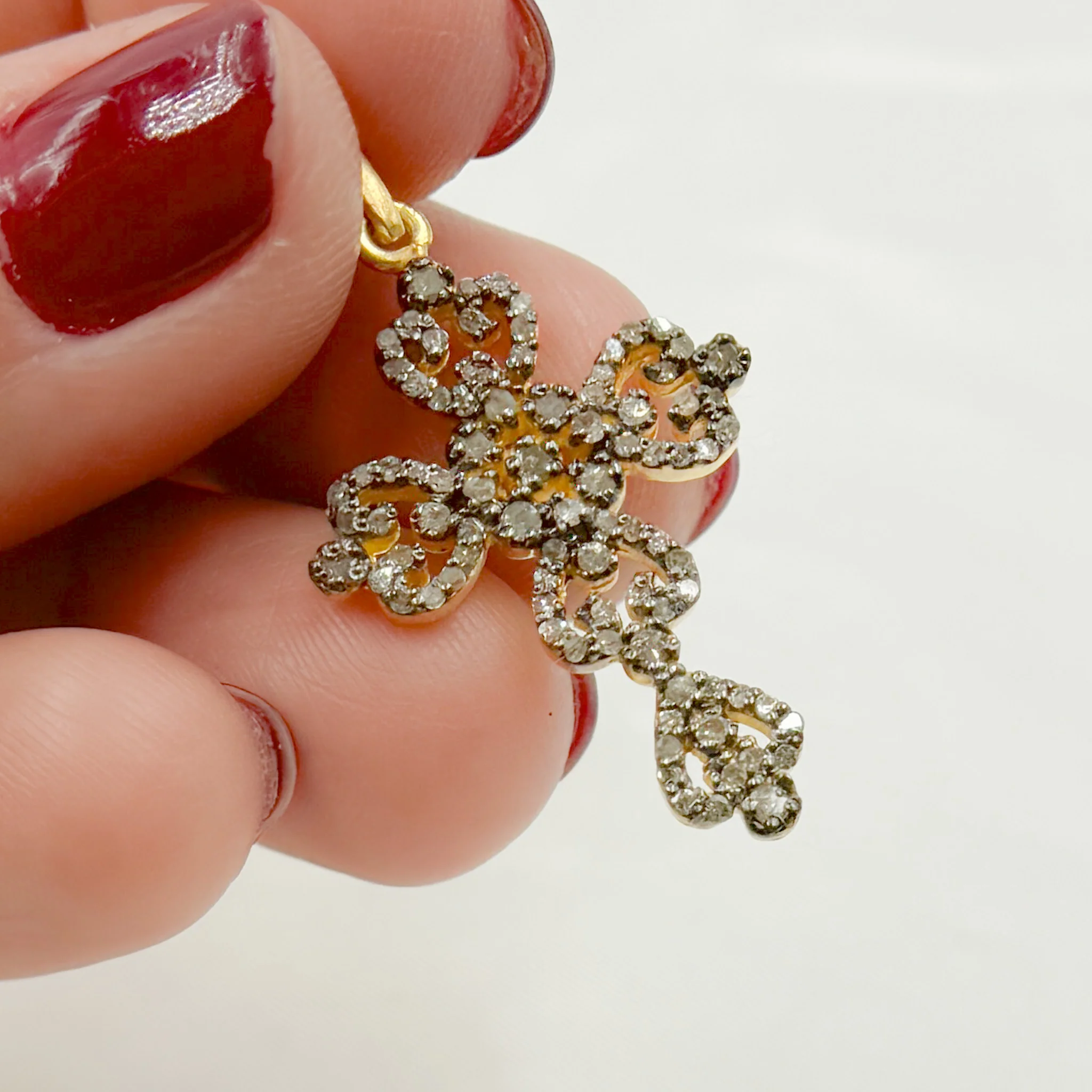 DC316. Diamond Sterling Silver Cross Pendant - Image 4