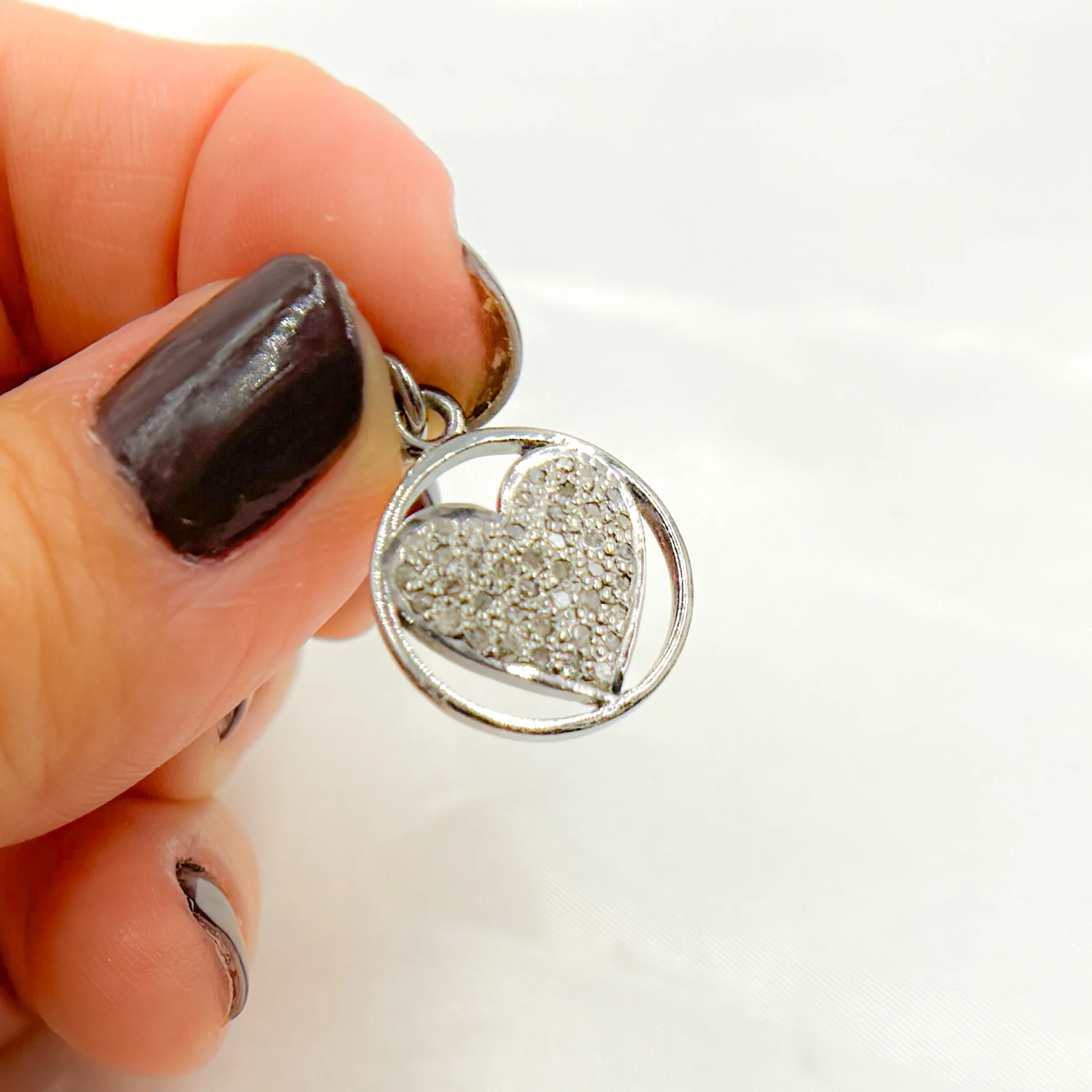 DC947. Diamond Sterling Silver Round Heart Charm - Image 3
