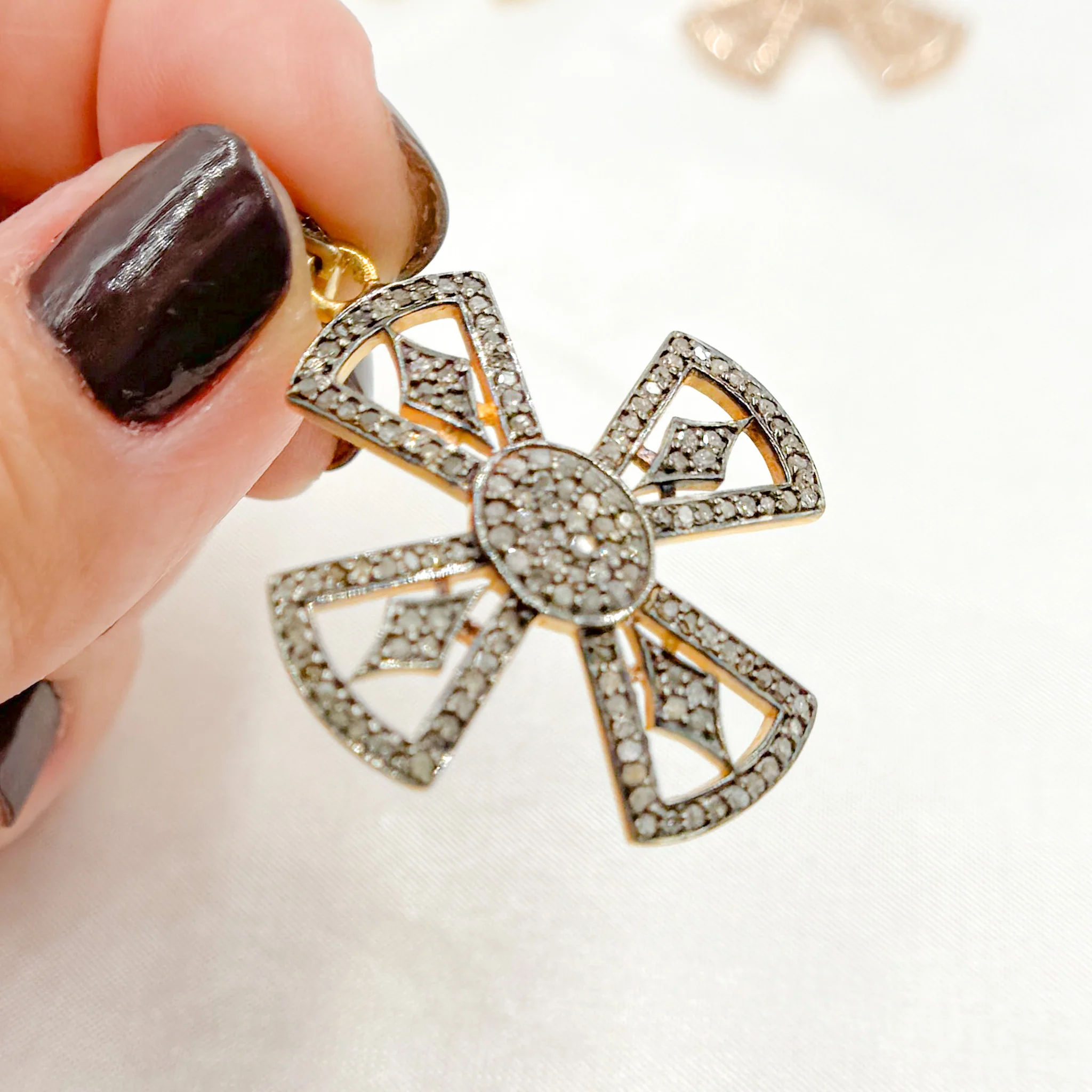 DP110. Diamond Sterling Silver Cross Pendant - Image 4