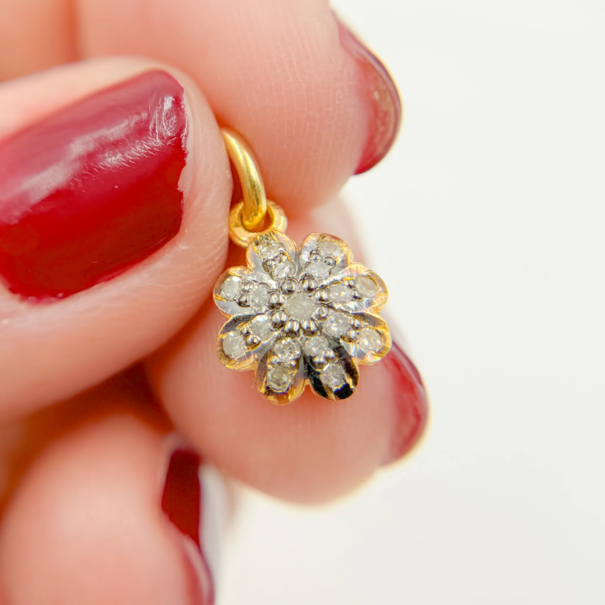 DC252. Diamond Sterling Silver Flower Charm - Image 5
