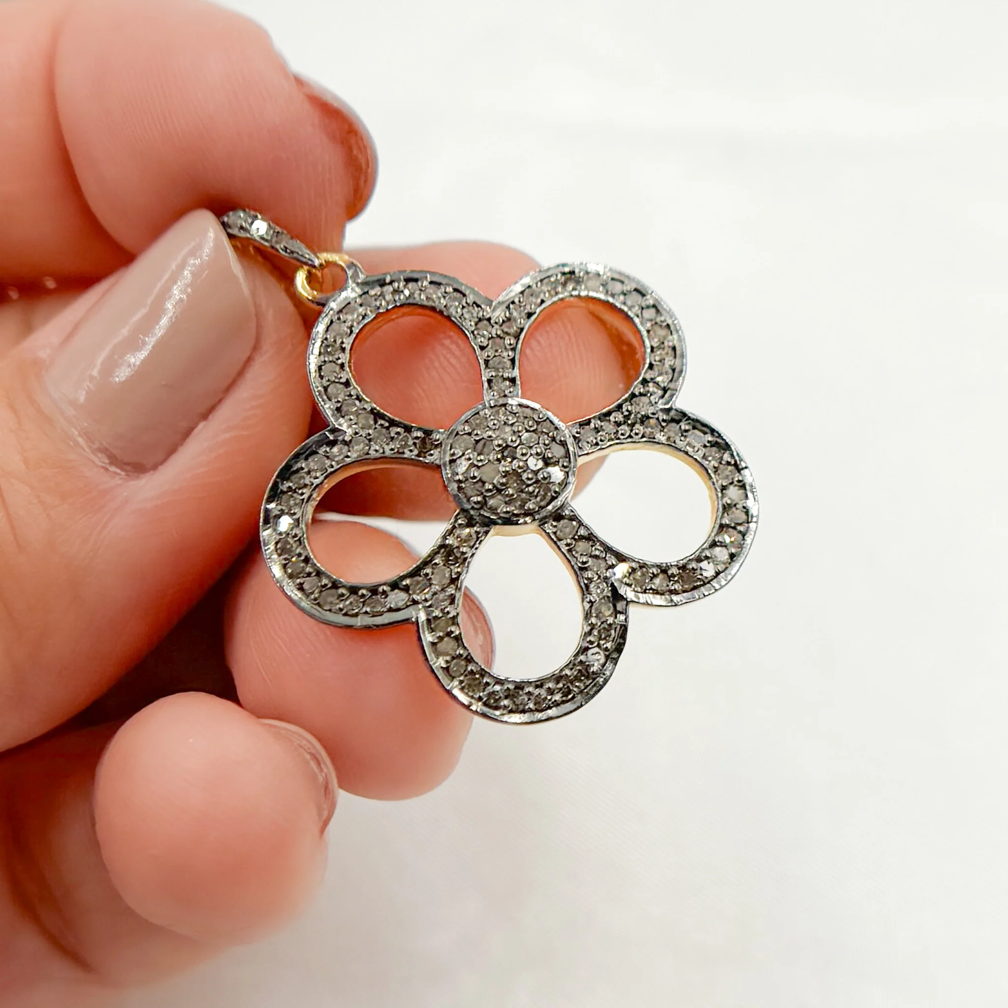 DP199. Diamond Sterling Silver Flower Pendant - Image 4
