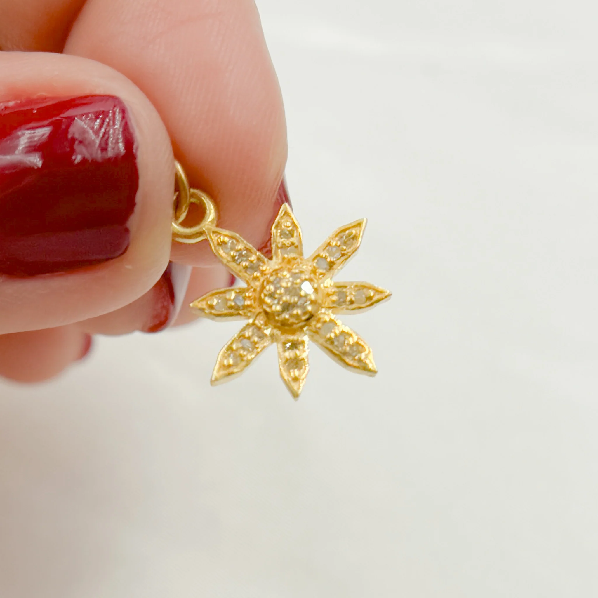 DC546. Diamond Sterling Silver Flower Charm - Image 3