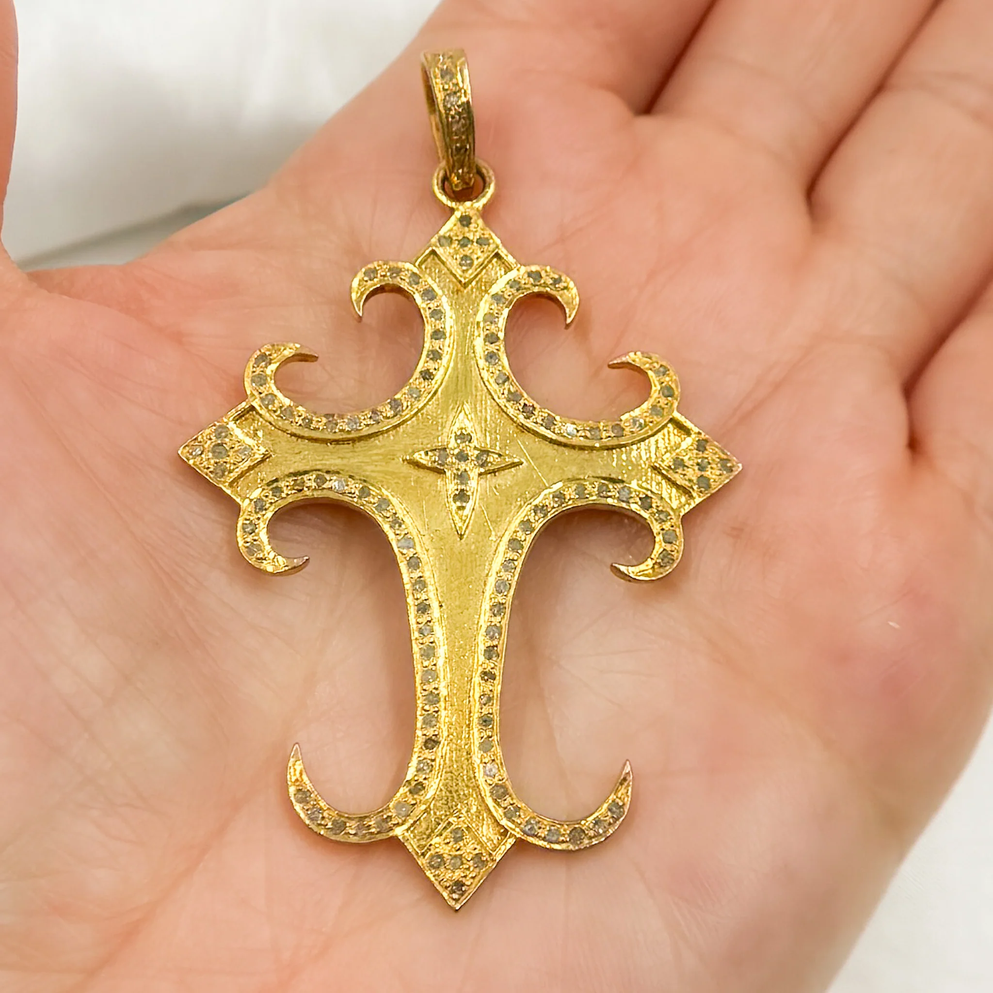 DP310. Diamond & Sterling Silver Cross Pendant - Image 2