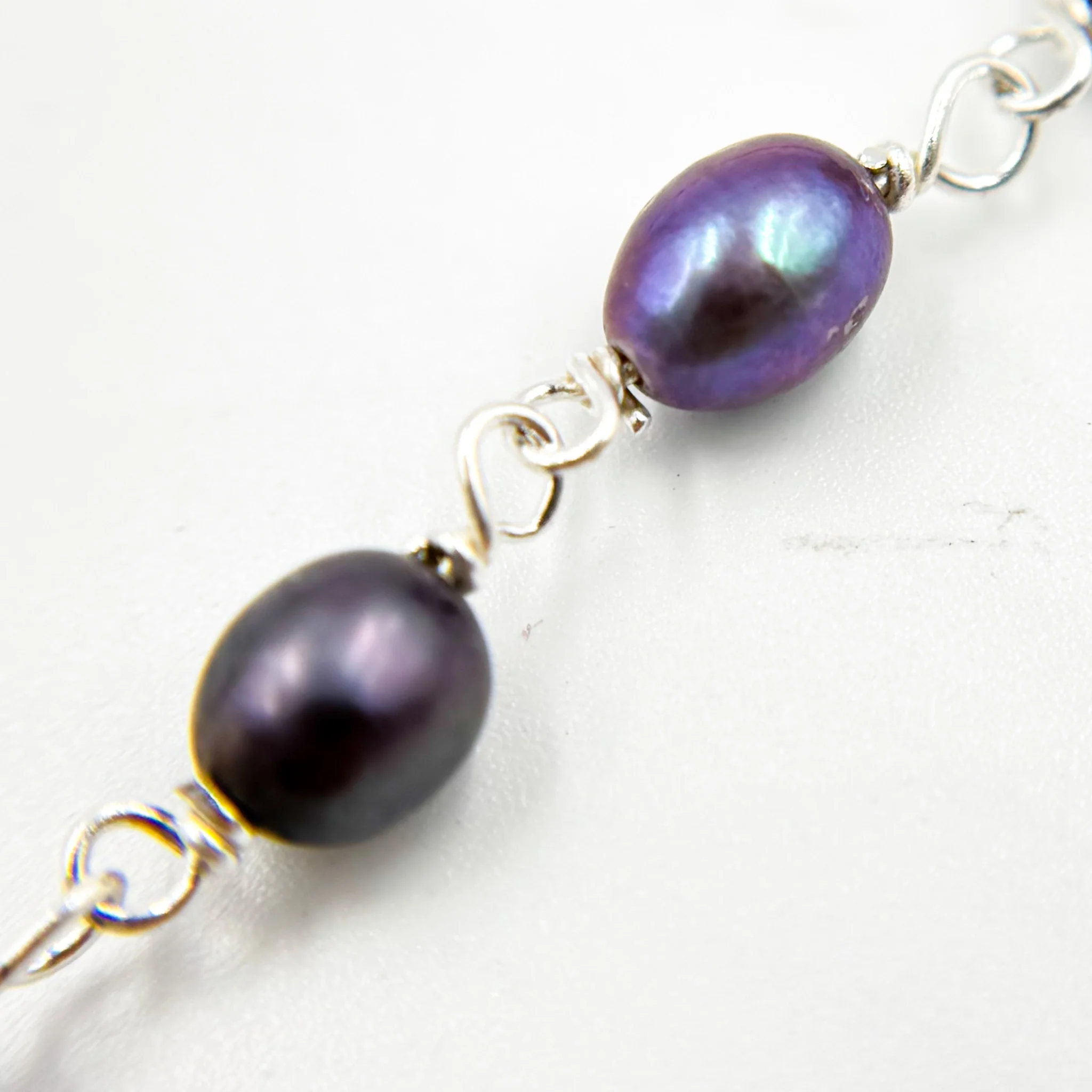 PRL64. Peacock Pearl Oval Shape Sterling Silver Wire Chain - Image 4