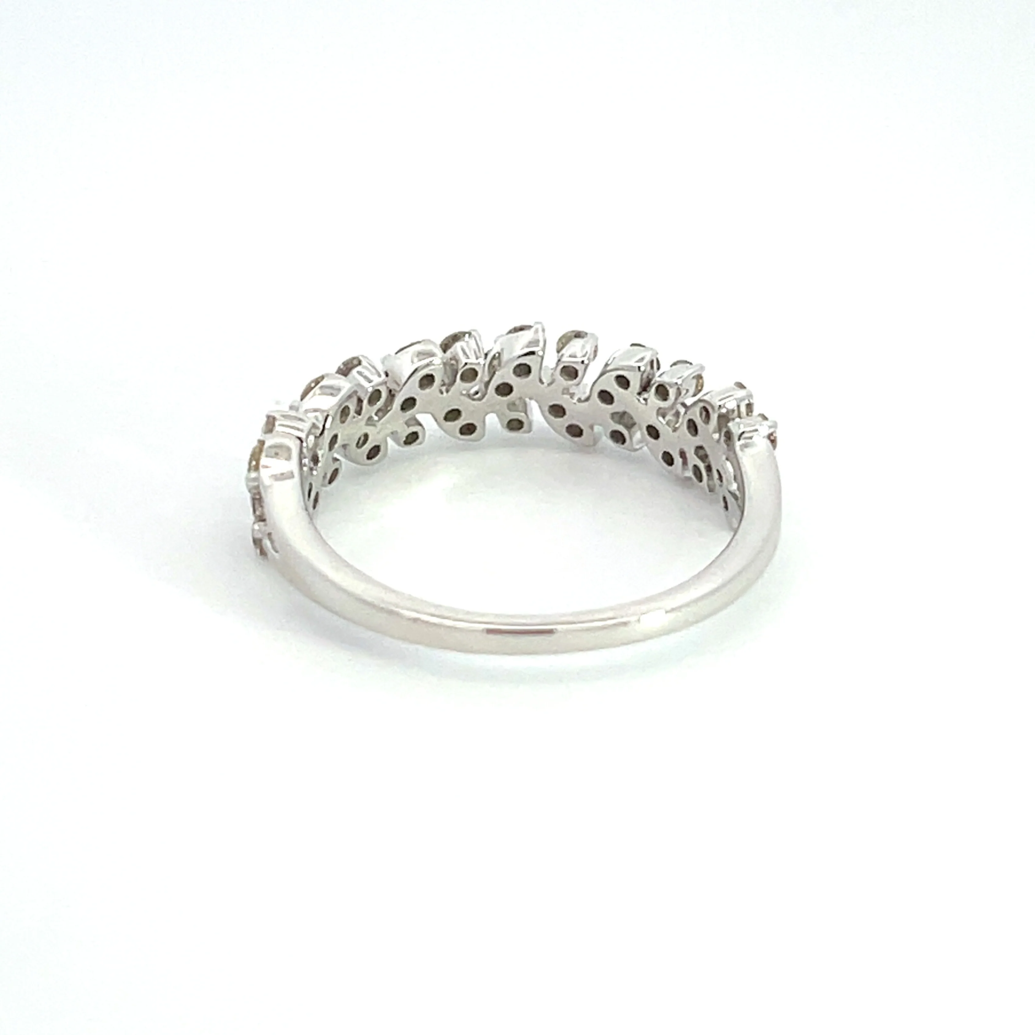 RAH00816. 14k Solid Gold Leaves Ring - Image 4