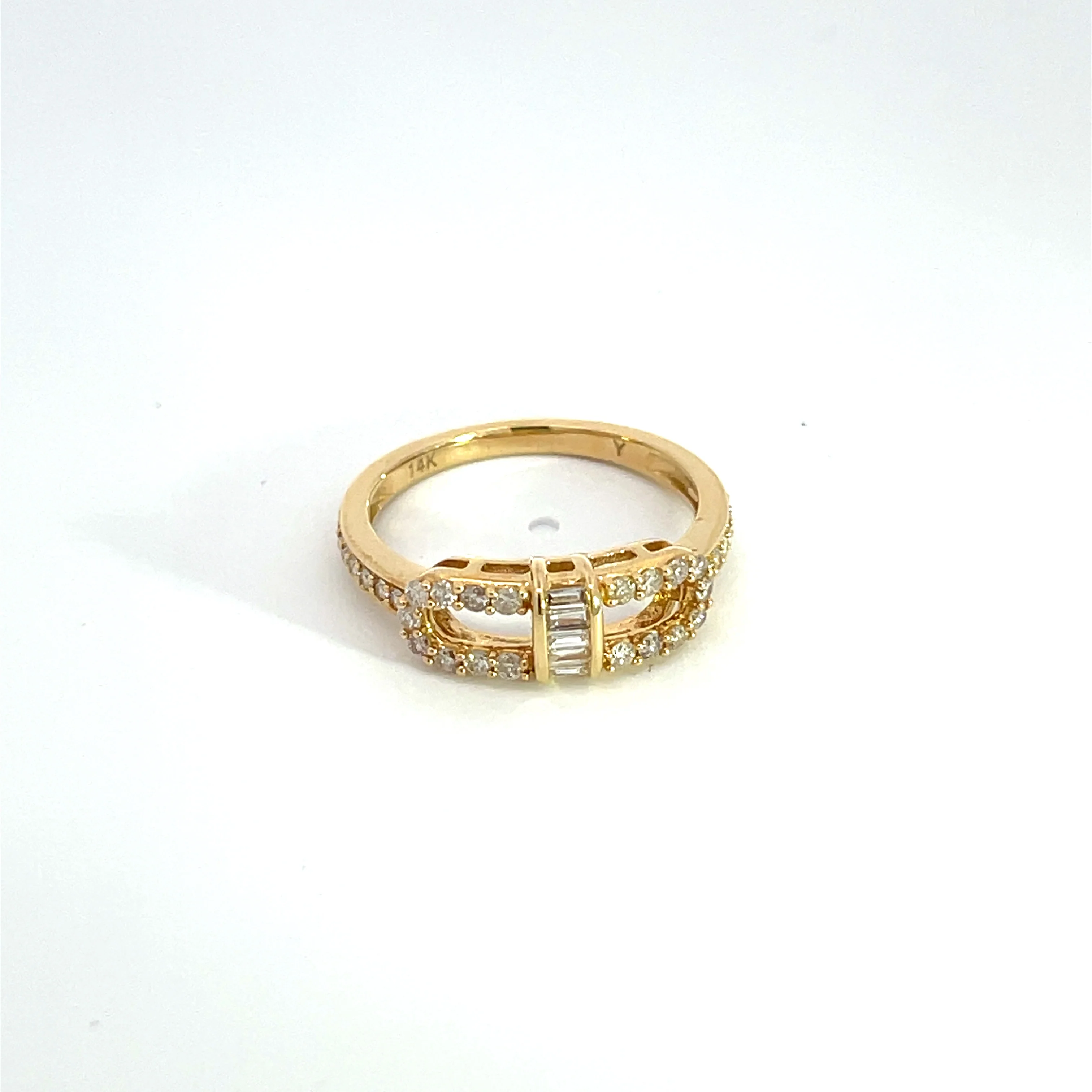 RFF17403. 14k Solid Yellow Gold Diamond Band Ring