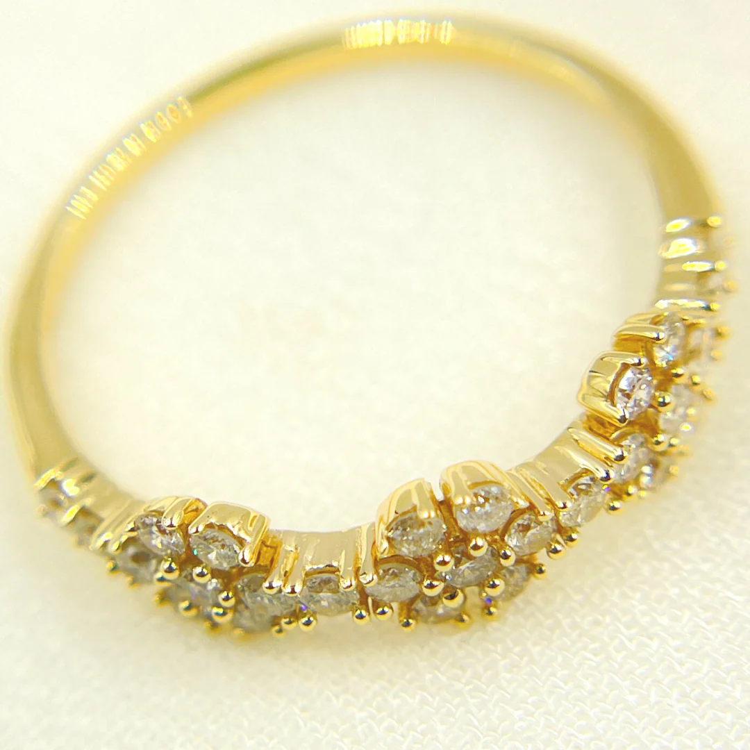 RFG17696. 14K Solid Gold Diamond Flowers Band Ring - Image 9