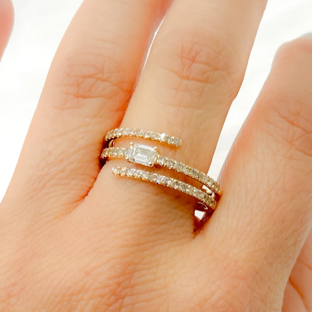 RFJ17301. 14k Solid Gold Spiral Baguette Diamond Ring - Image 2