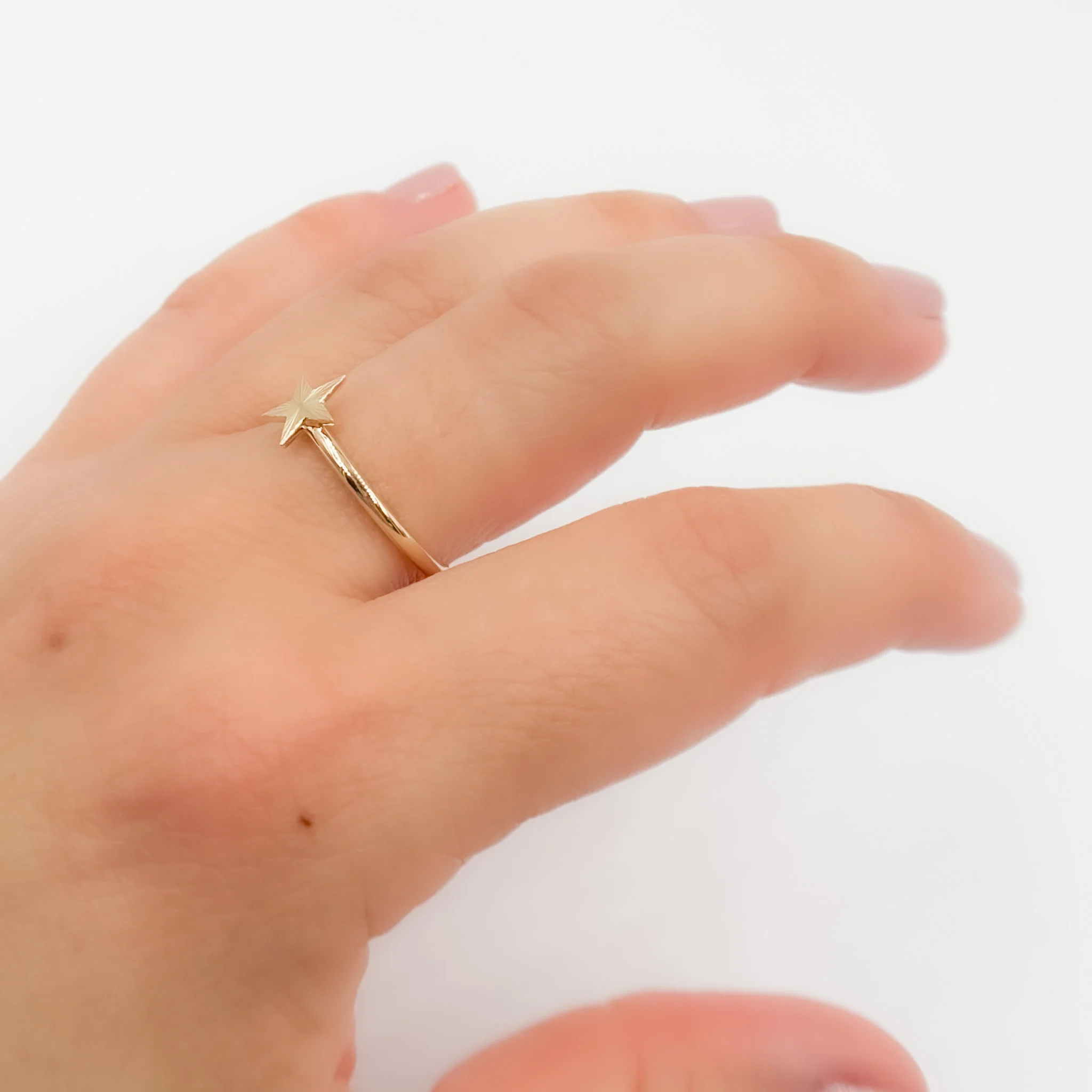 RFZ19042. 14K Yellow Gold Star Ring - Image 4