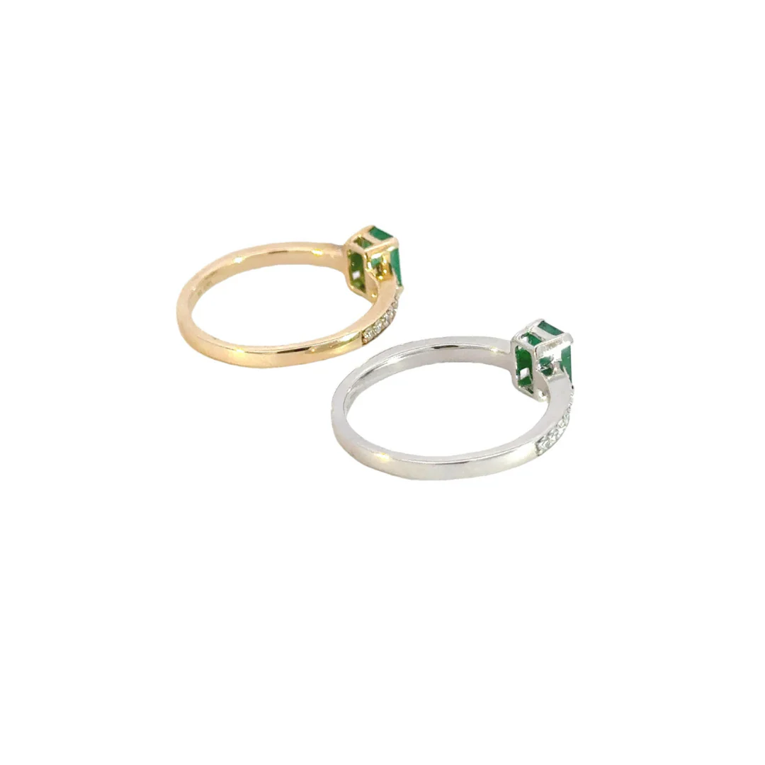 RN402328EM. 14k Solid Gold Diamond and Emerald Statement Ring - Image 9