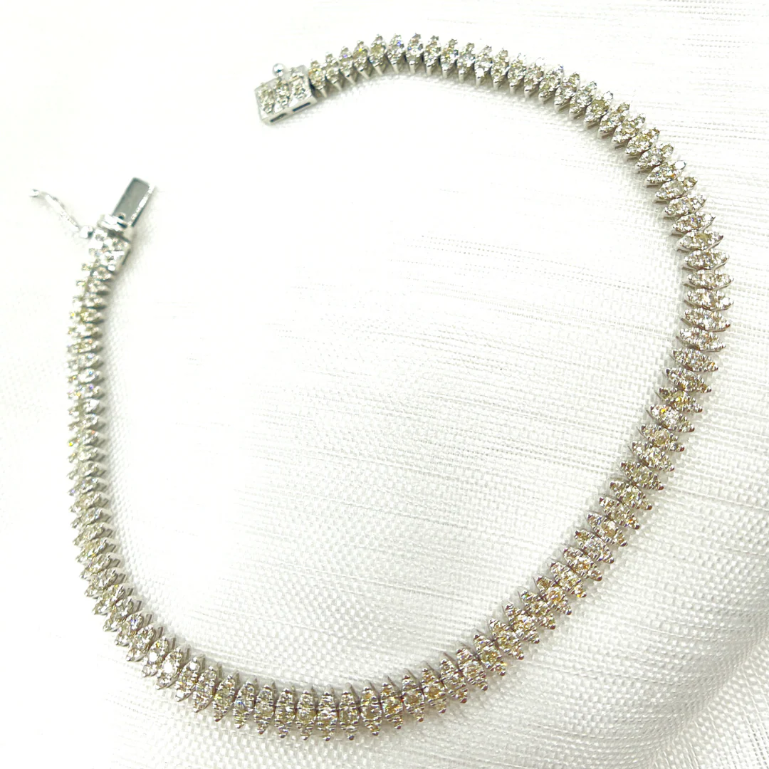 RSOJBR7043WG. 14K White Gold Bracelet with Diamond Leaves - Image 3