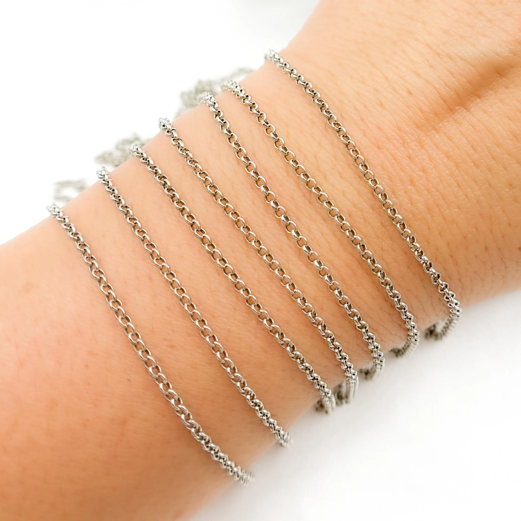 V108OX. Oxidized Sterling Silver Rolo Chain - Image 2