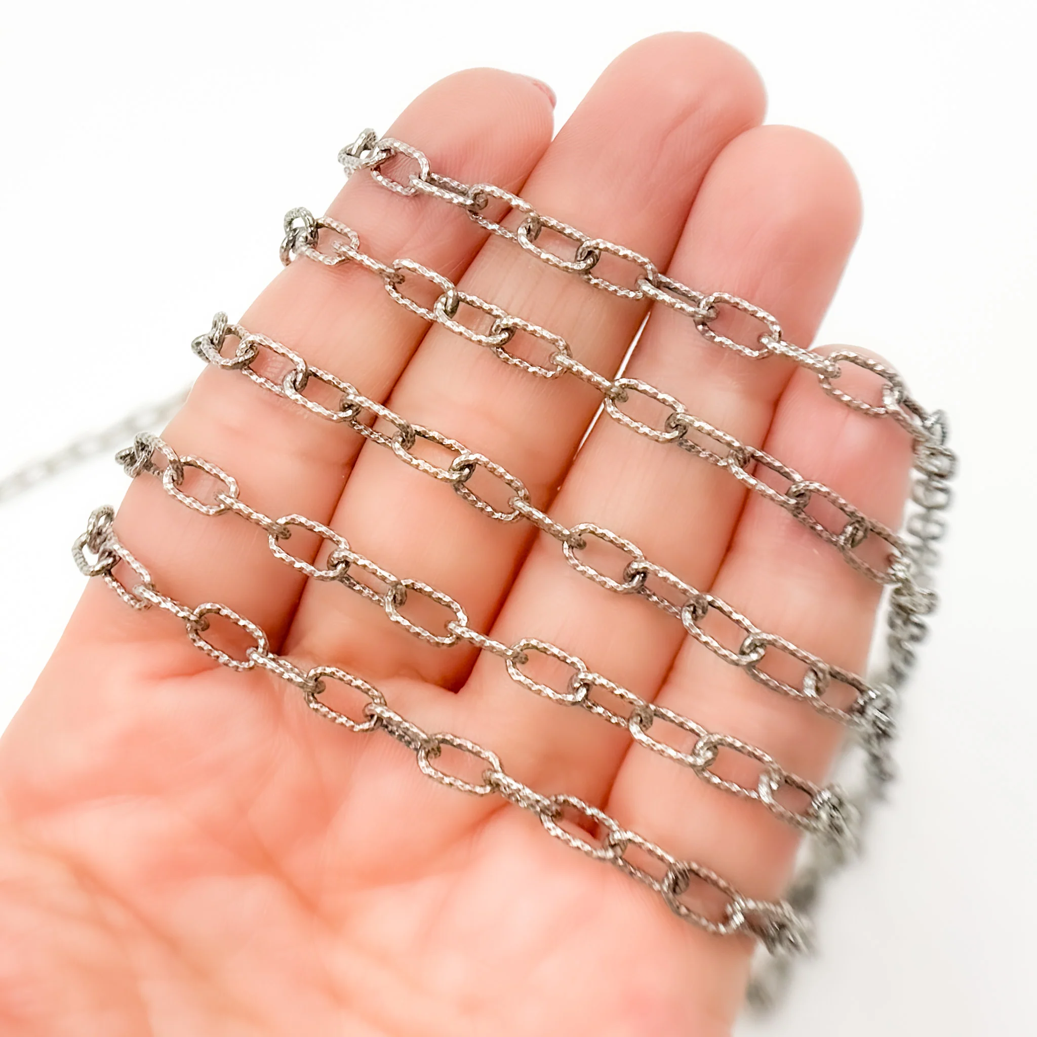 V151DCOX. Oxidized Sterling Silver Hammered Cable Chain