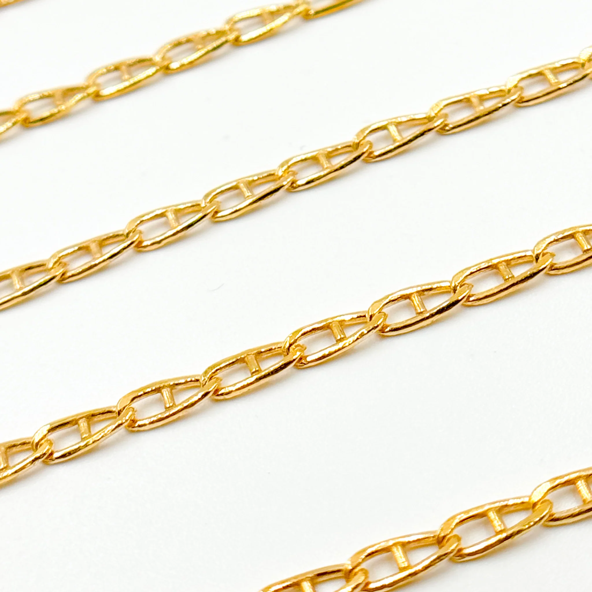 V286GF. 14K Gold Filled Smooth Marina Link Chain - Image 2