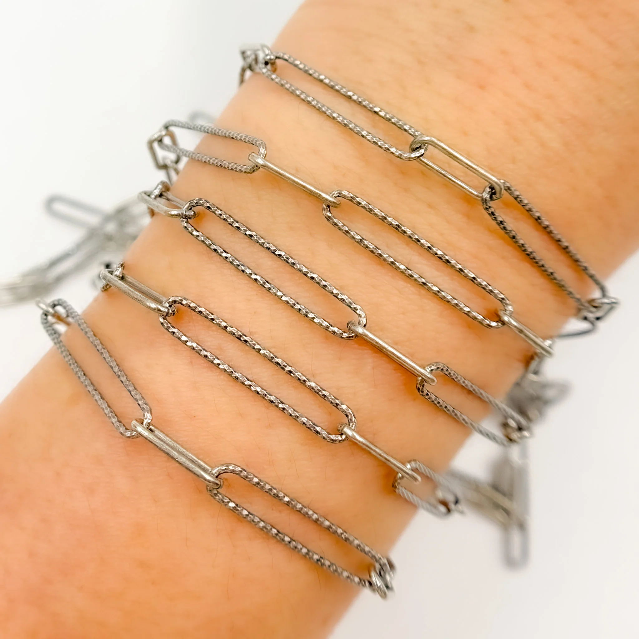 V3OX. Oxidized Sterling Silver Paperclip Diamond Cut and Smooth Links Chain - Image 3