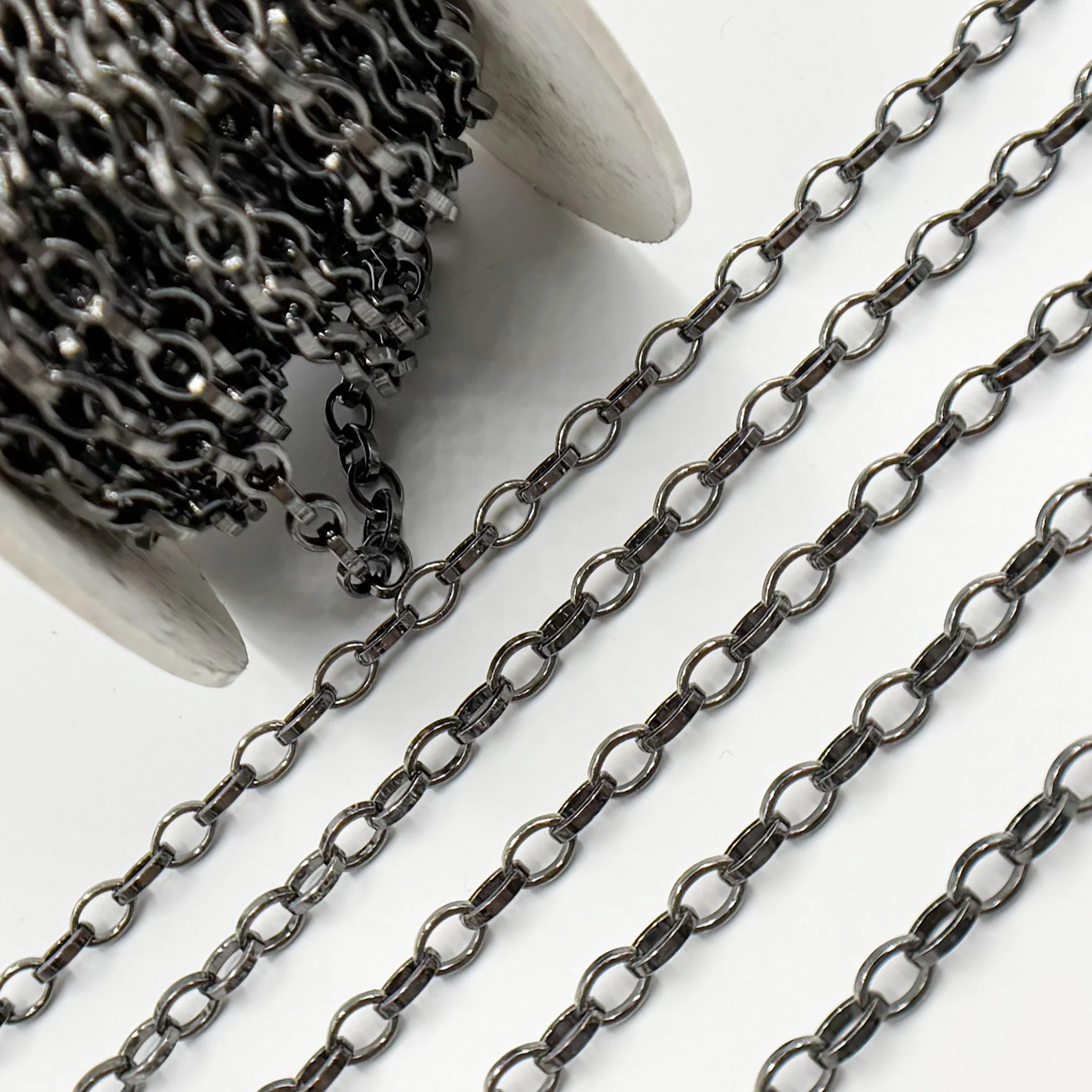 V64BR. Black Rhodium Sterling Silver Flat Oval Link Chain - Image 5