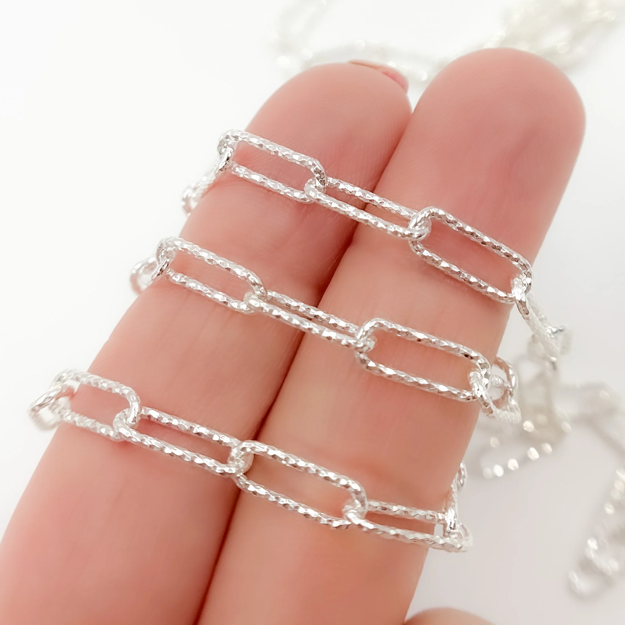 V8FDSS. Sterling Silver Hammered Paperclip Chain