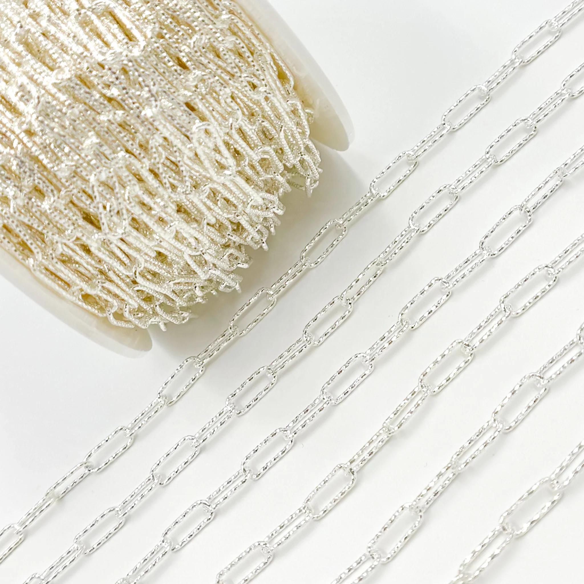 V8FDSS. Sterling Silver Hammered Paperclip Chain - Image 6