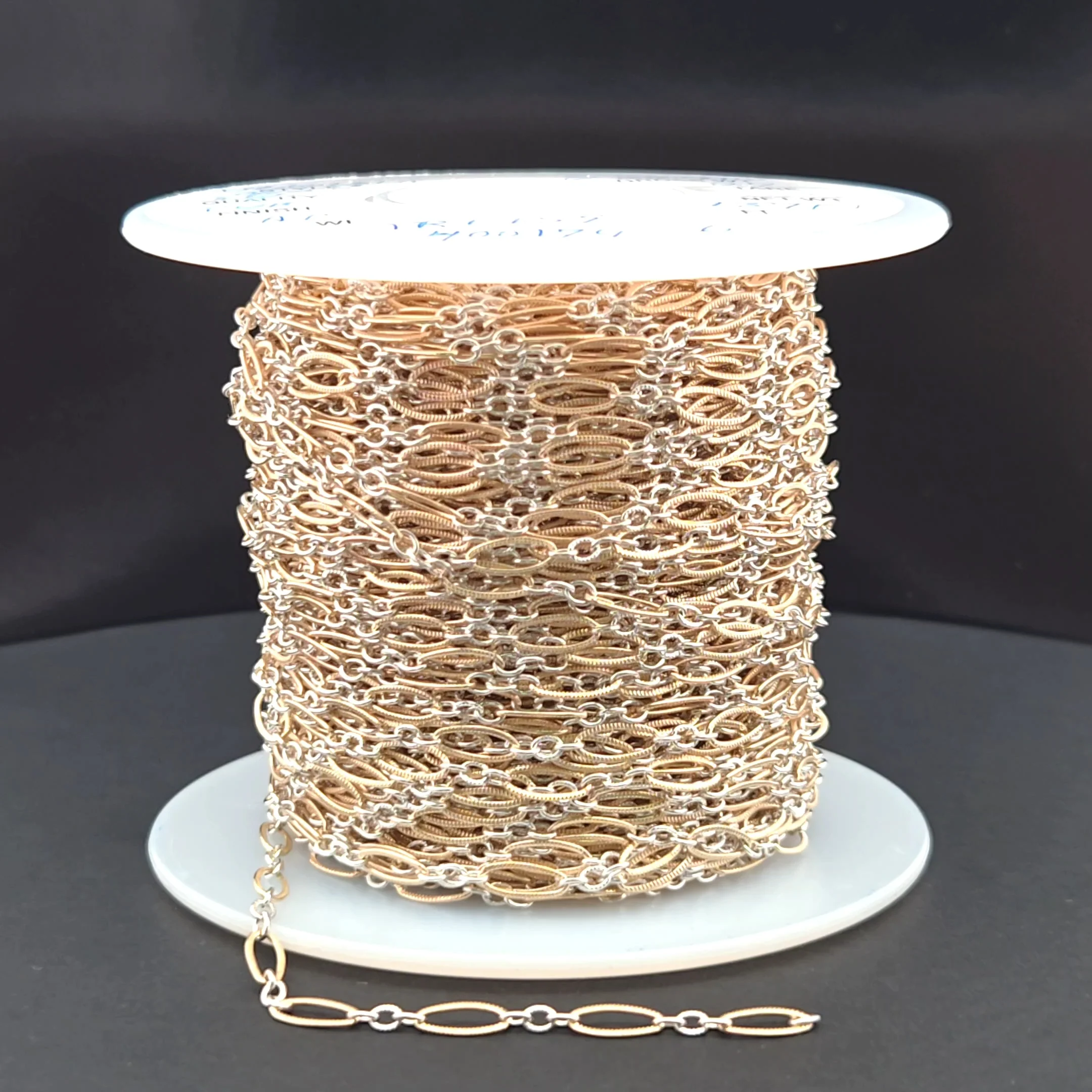 XM2131KTT. Two Tone Oval and Round Textured Links Chain - Image 7